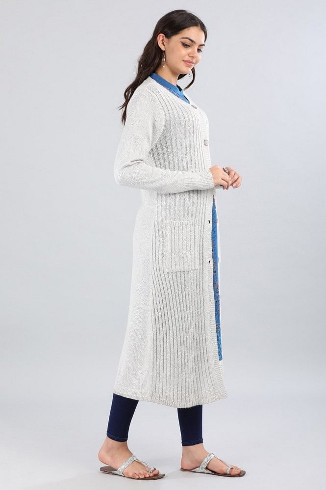 White Round Neck Solid Sweater